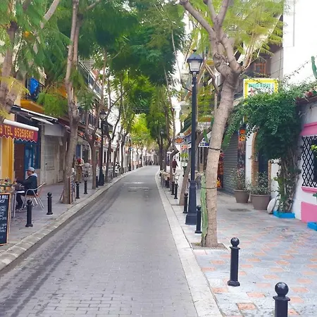 Aguamarina شقة فوينخيرولا